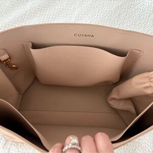 Cuyana organization insert blush
